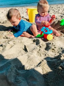 beach day packing list for babies and toddlers