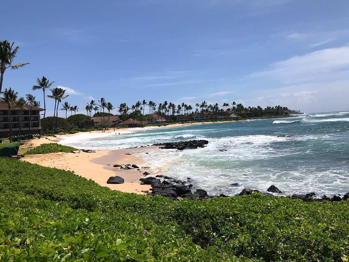 Read more about the article 23 Best US Beaches in October For a Warm Fall Break