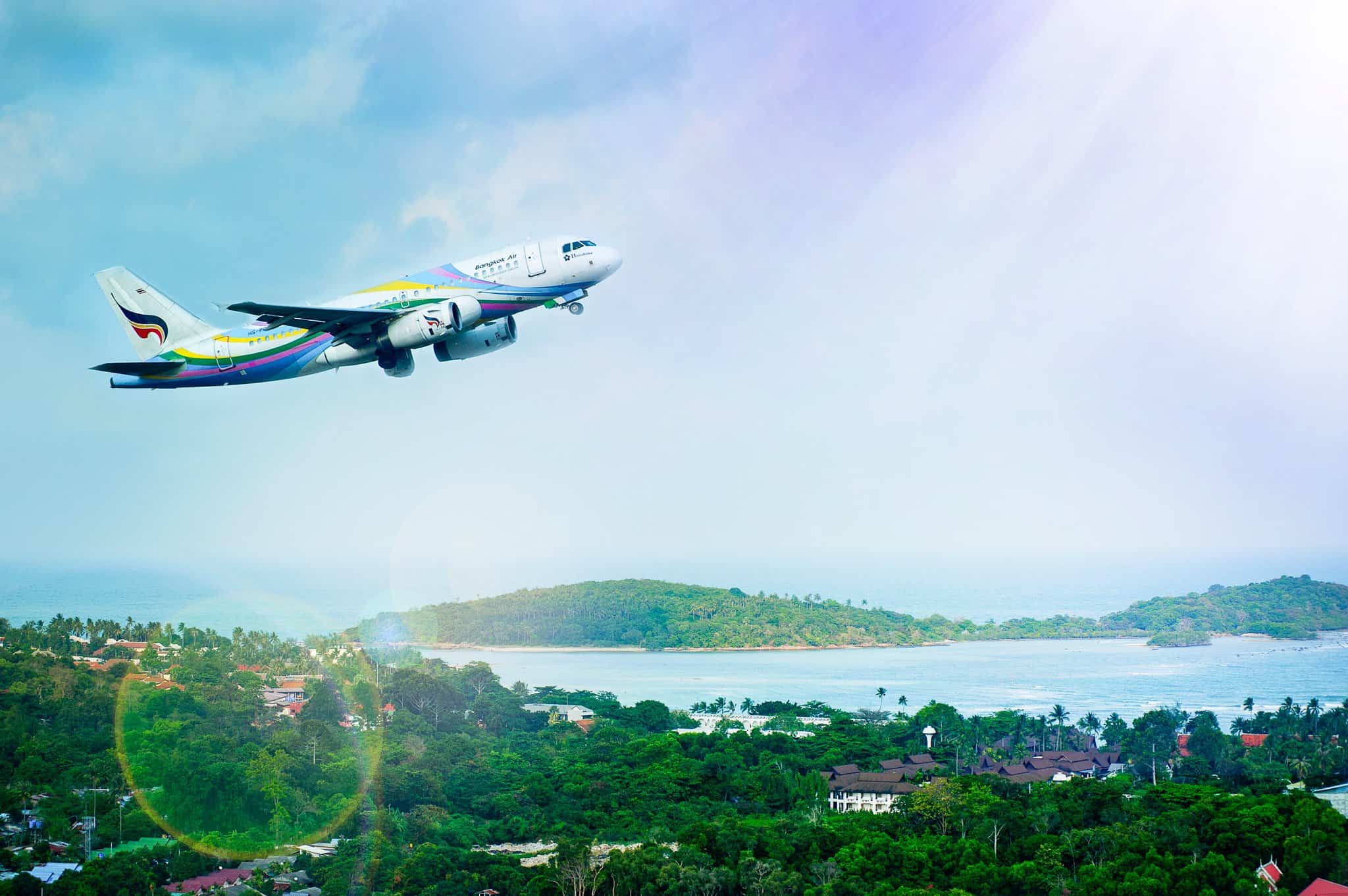 Read more about the article 21 Expert Tips for Flying with Kids: Everything You Need to Know For a Smooth Flight